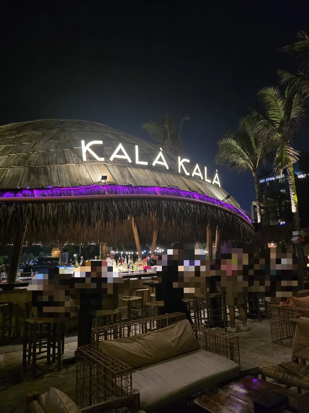 🇻🇳[Hậu trường Fam Tour Đà Nẵng] Beach Bar mới! KALA KALA!! Nơi muốn lắc lư theo điệu nhạc