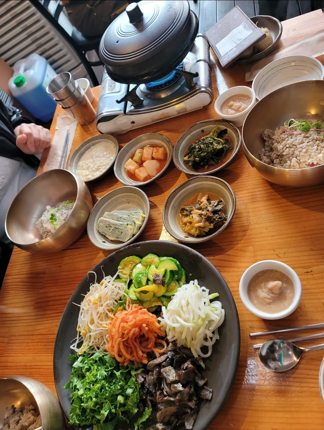 (Du lịch) Cheonggukjang và cơm lúa mạch, chi nhánh ga Suseo