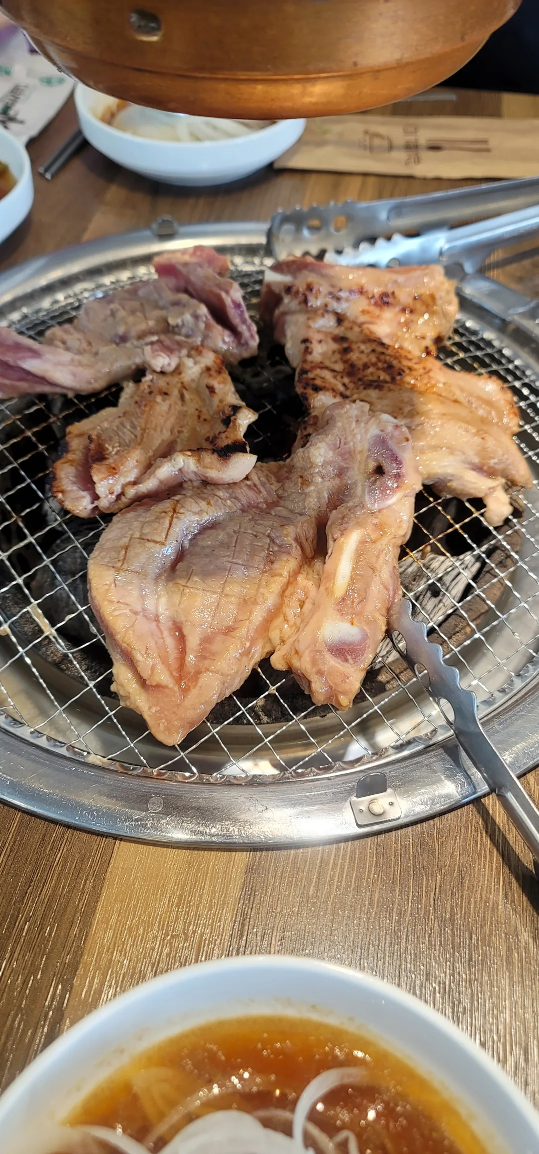 Bữa trưa hôm nay là~