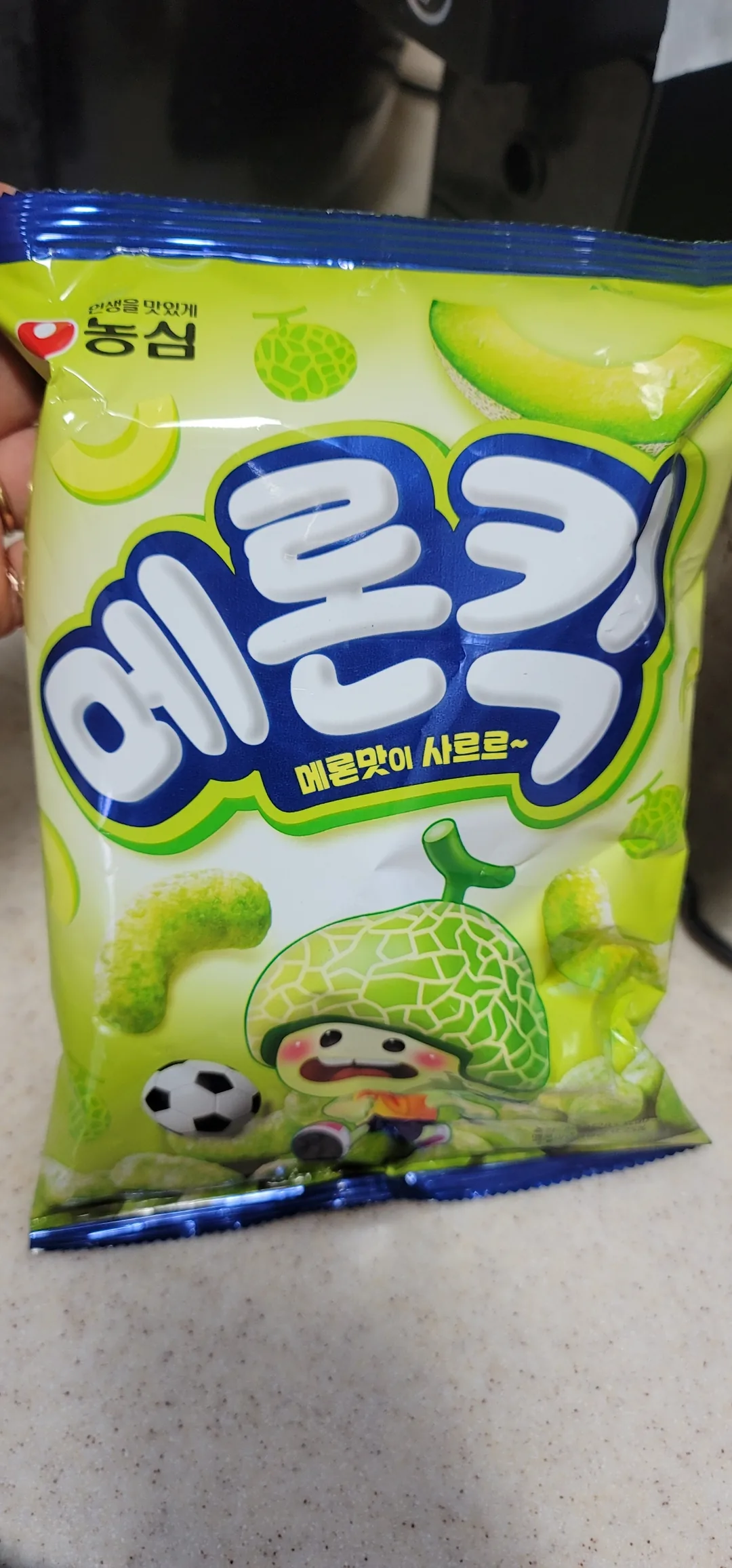 Bánh snack Melon Kick