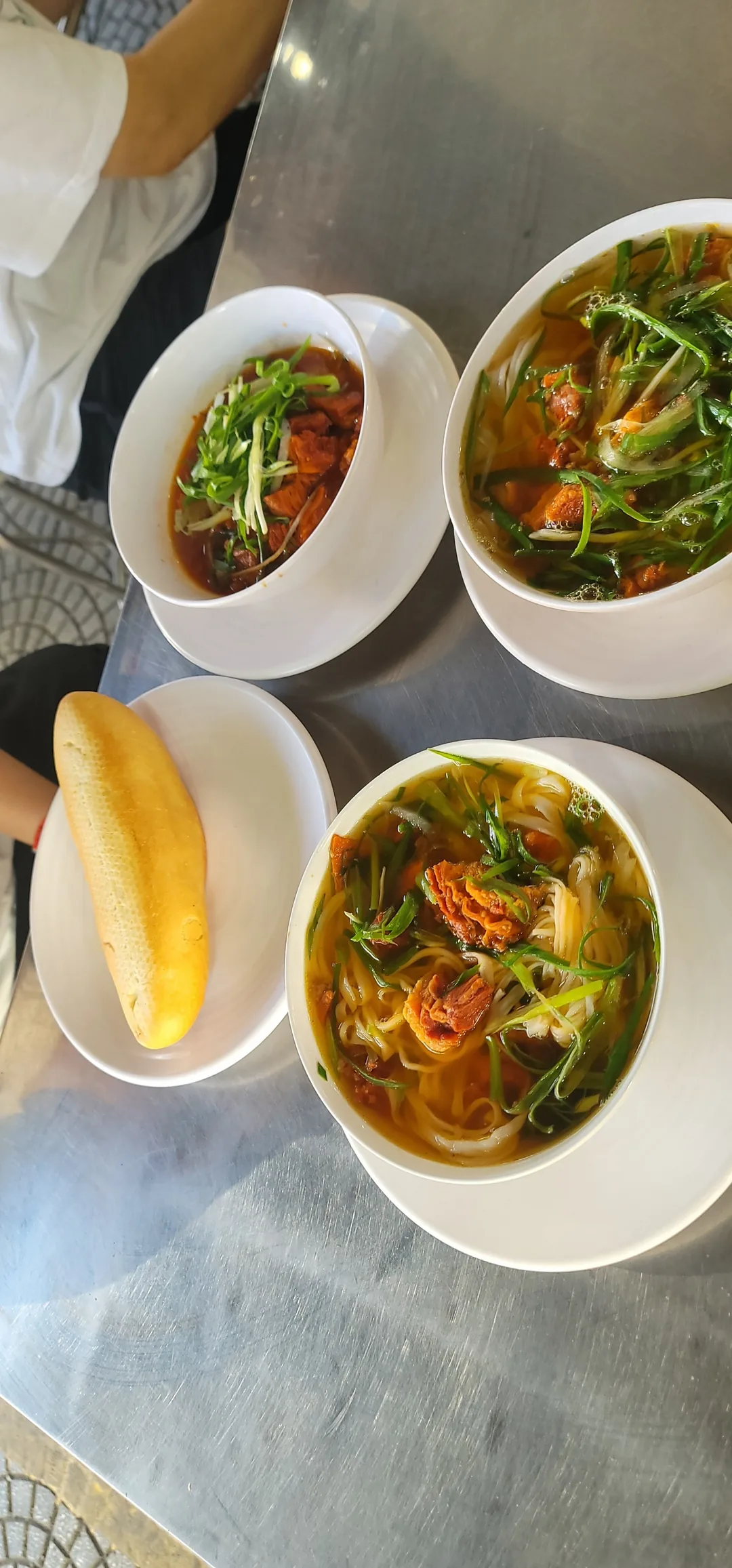 ✈️Review) Cứ nhớ mãi nên lại đi tiếp - quán bánh mì sốt bằm nổi tiếng Porong Hoi