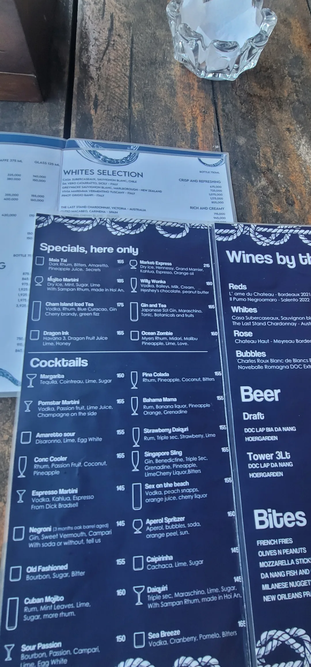 [Review du lịch] Mykebich, quán bar bãi biển Maia (Maia beach bar)