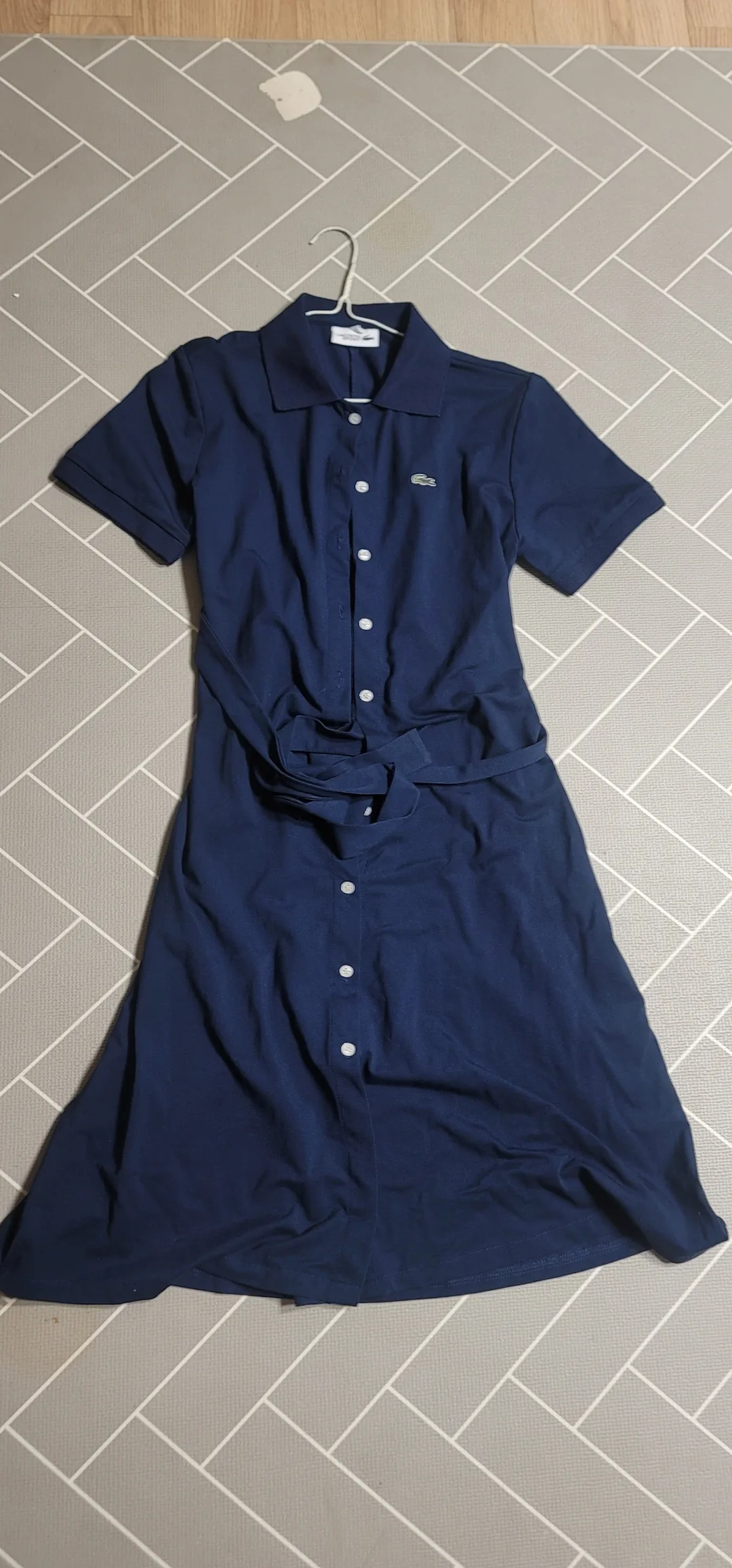 ✈️ Review) Chợ Han số 202 – Váy Tami, váy Lacoste, áo cardigan Ami