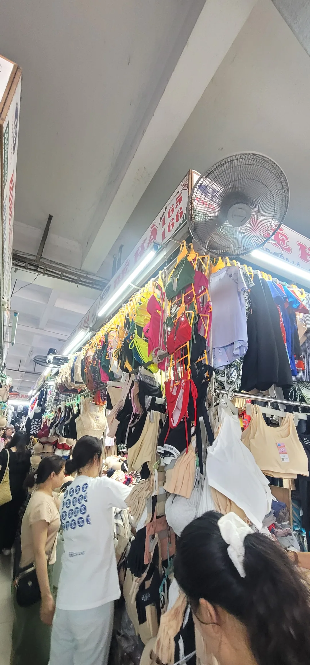✈️Đánh giá) Chợ Han số 165 - Khăn Bangkok