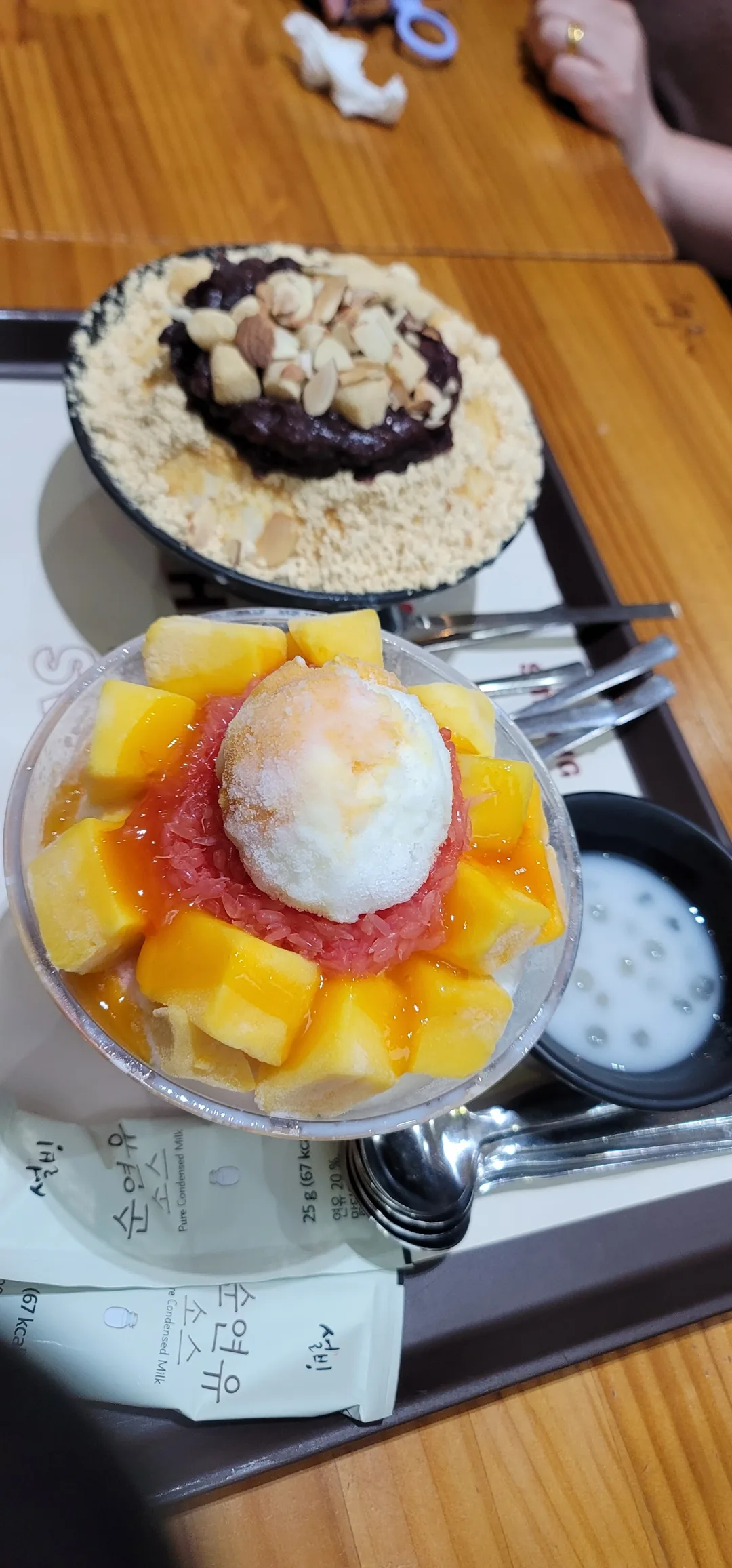 Hôm nay cũng bận rộn~