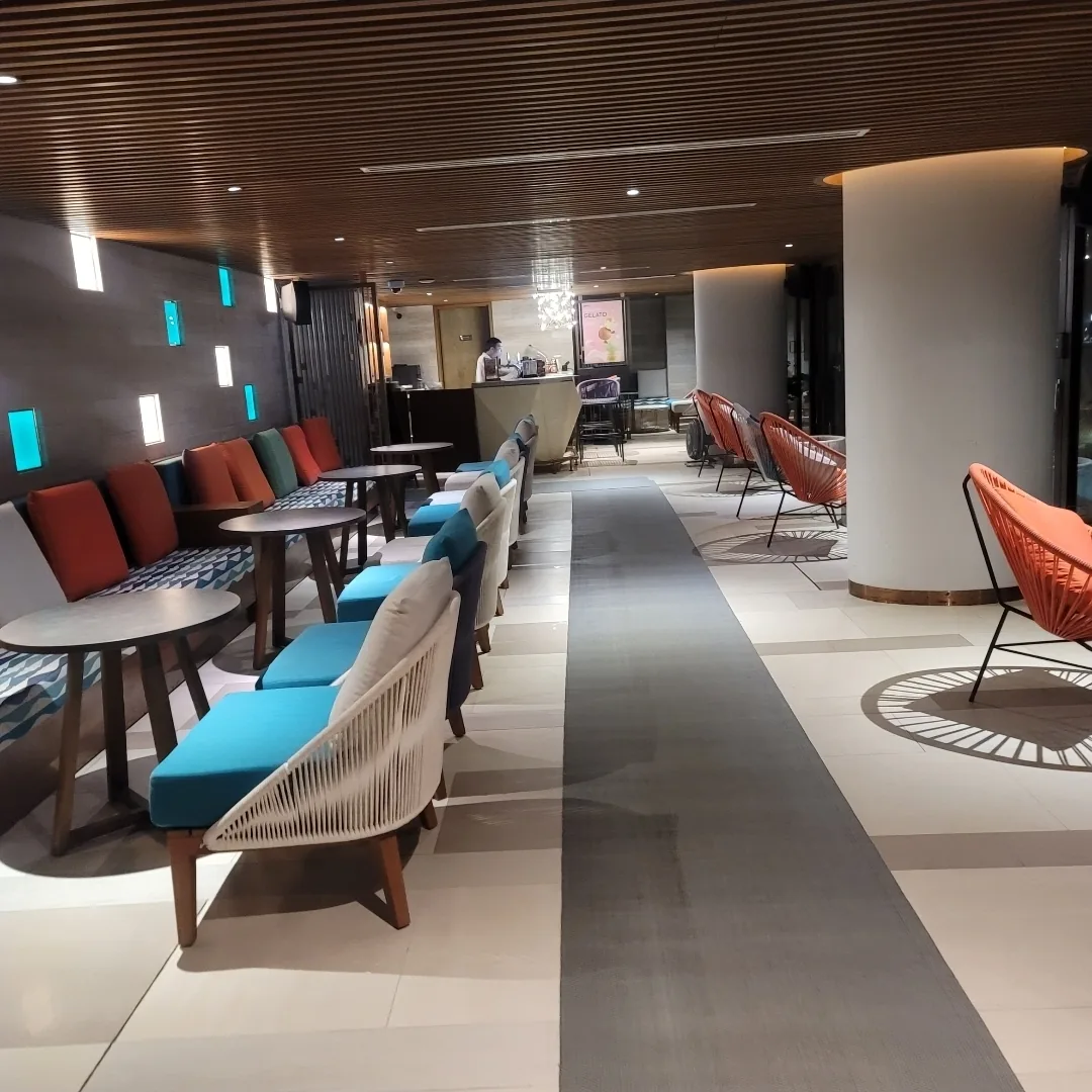 ✈️Review) Hồ bơi trên sân thượng khách sạn Radisson