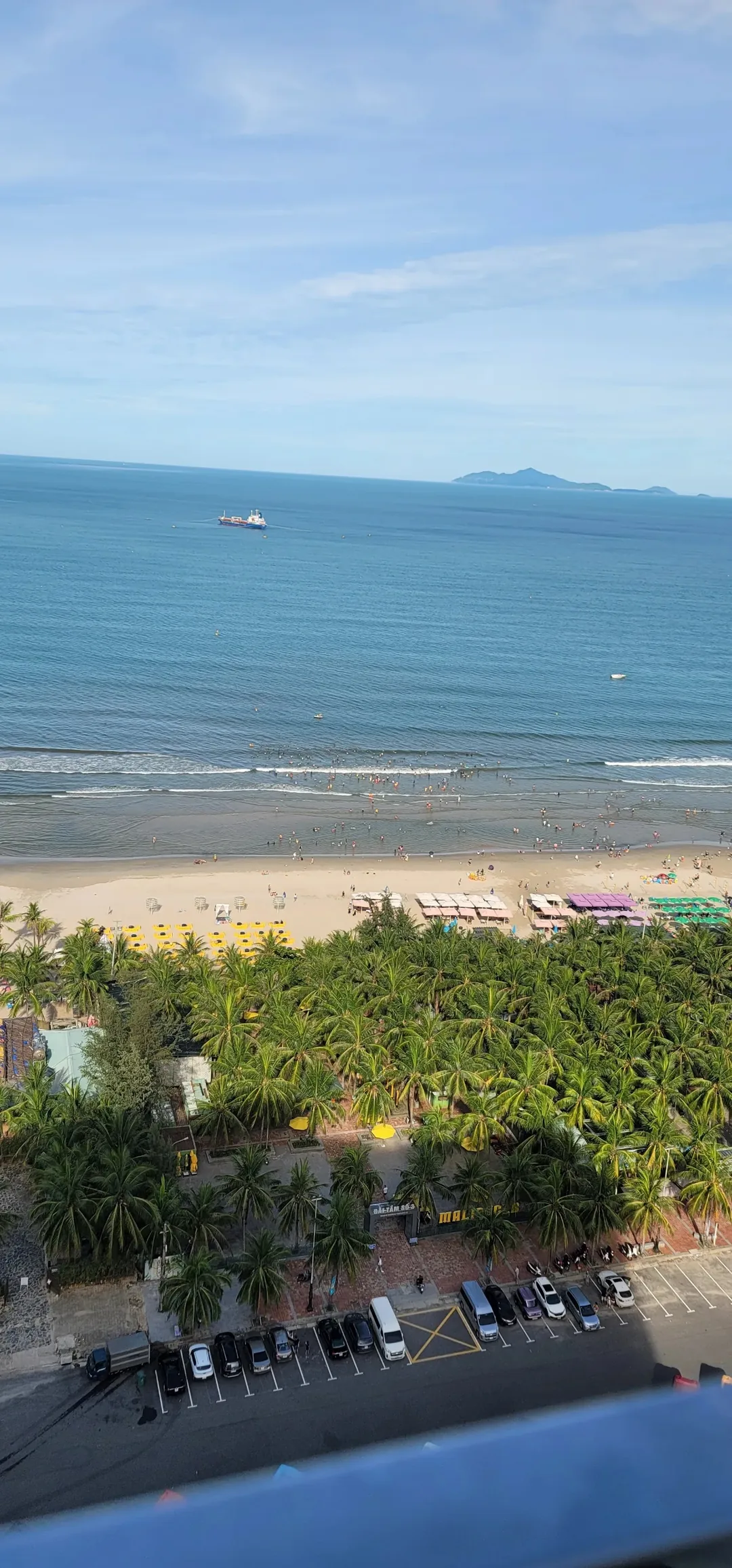 ✈️Review) Hồ bơi trên sân thượng khách sạn Radisson