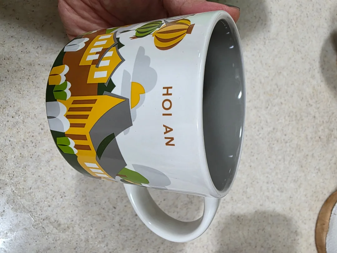 ✈️Review) Cũng phải ghé Starbucks ở Hội An mới được.