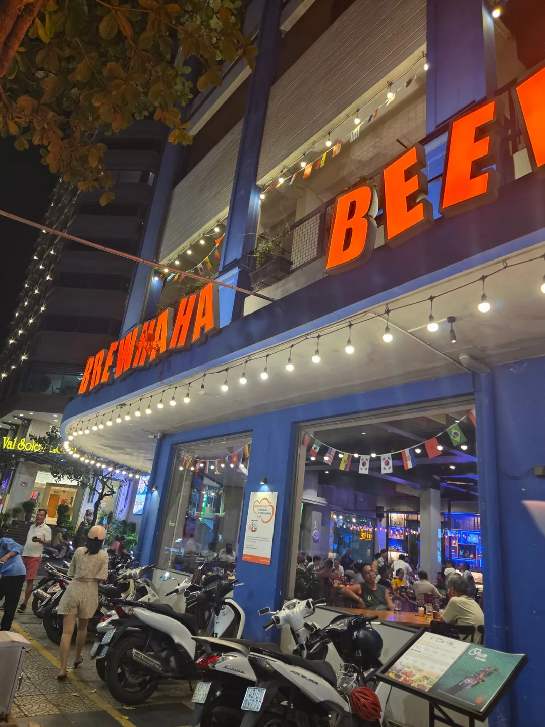 Bài đánh giá) ▶️✍️ Quán bia thủ công Bruhaha