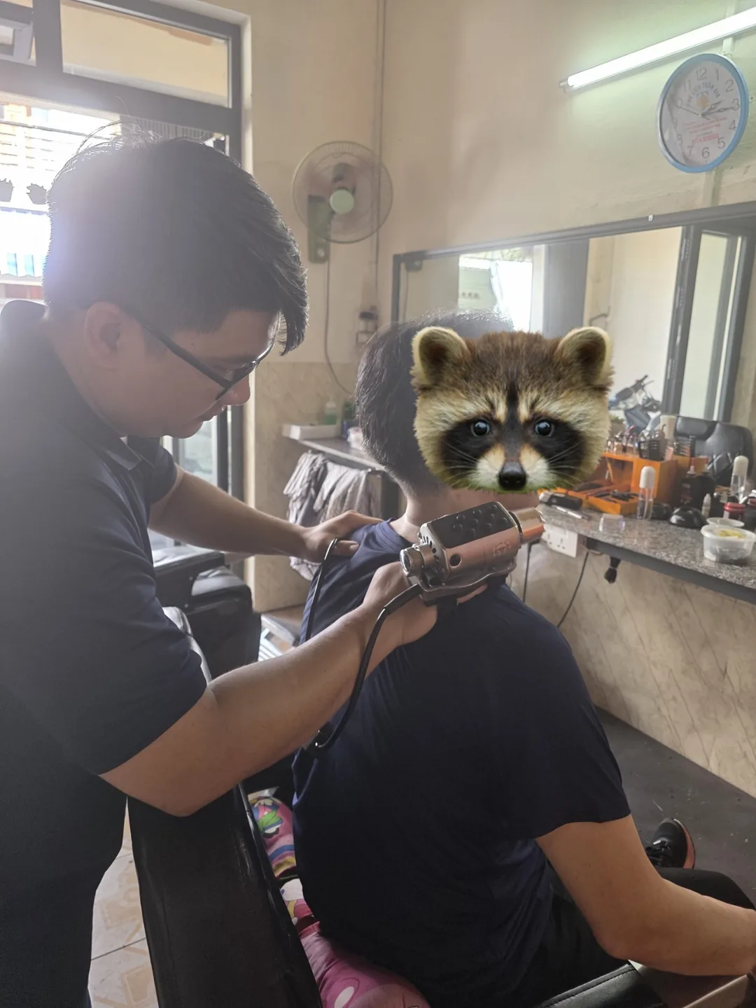 Đánh giá) ▶️✍️ Tiệm cắt tóc nam địa phương đích thực - Junho Barber Shop (JOHN HO BARBER SHOP)