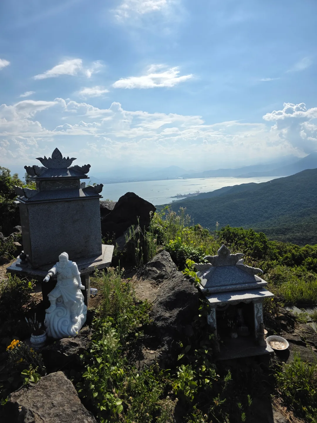 Review) ▶️✍️ Quán ngon view bán đảo Sơn Trà - Đài quan sát Đà Nẵng