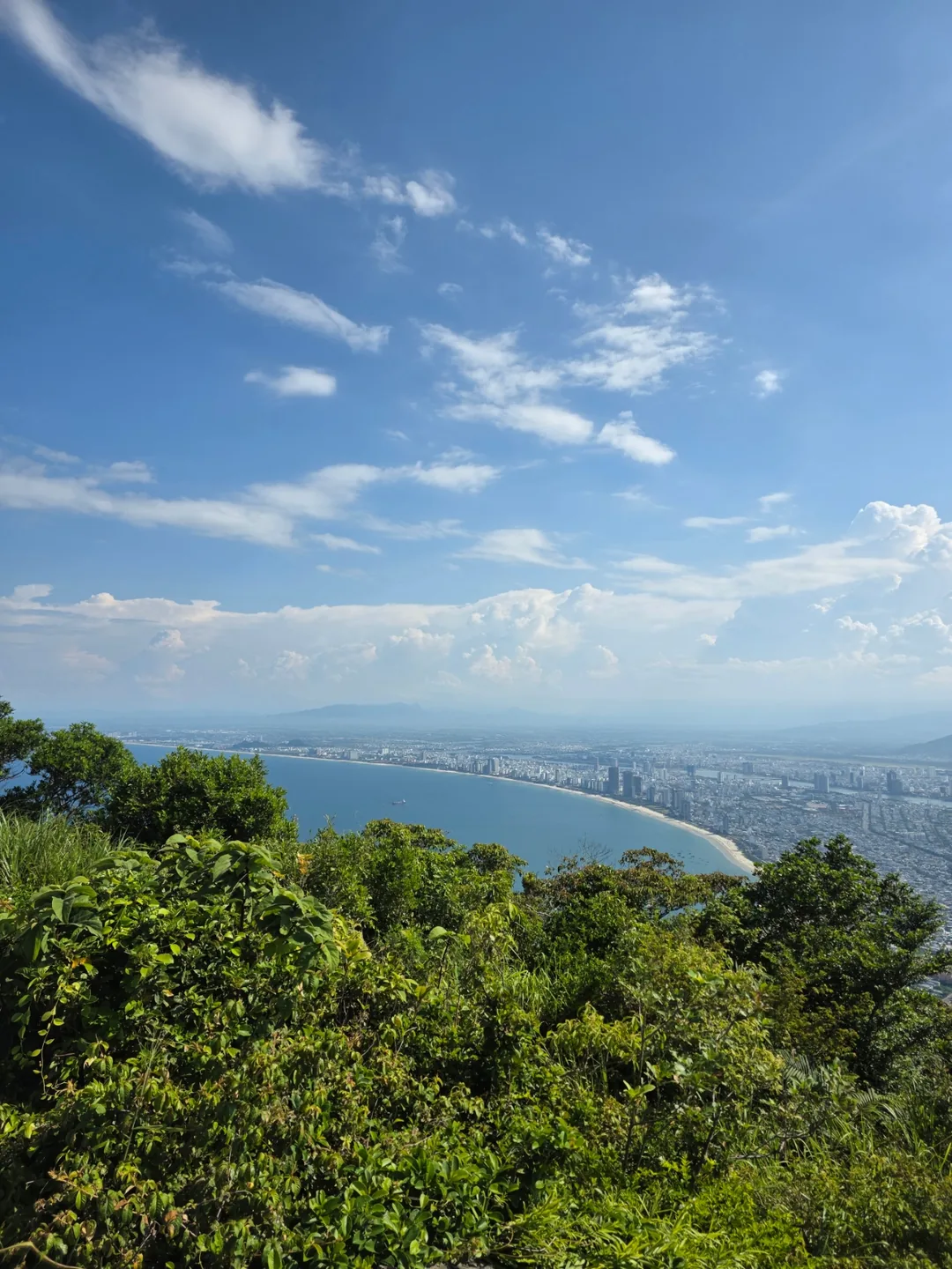 Review) ▶️✍️ Quán ngon view bán đảo Sơn Trà - Đài quan sát Đà Nẵng