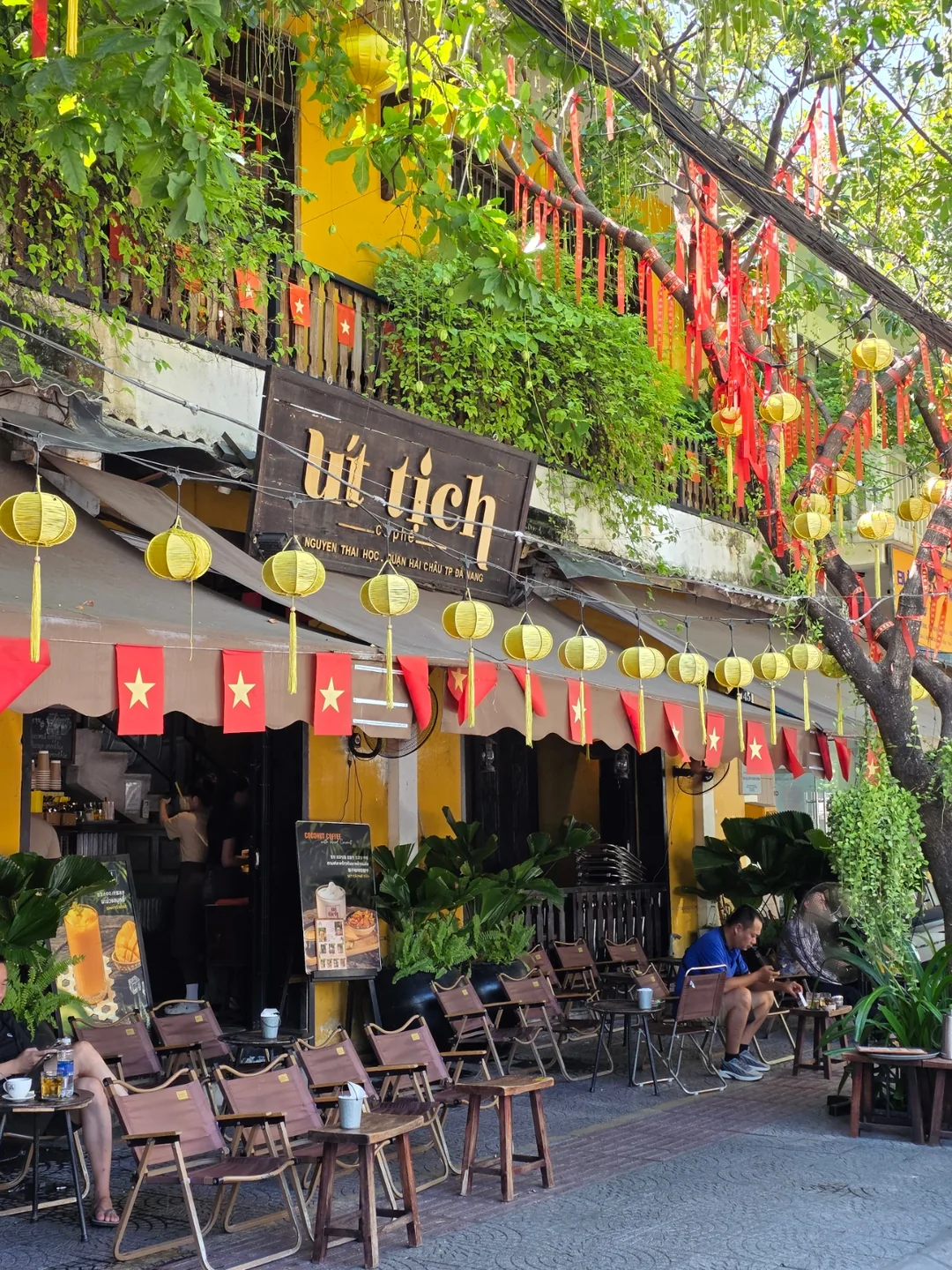Đánh giá)▶️✍️Quán cà phê Uttich(UtTichCafe)-Chi nhánh Chợ Hansi