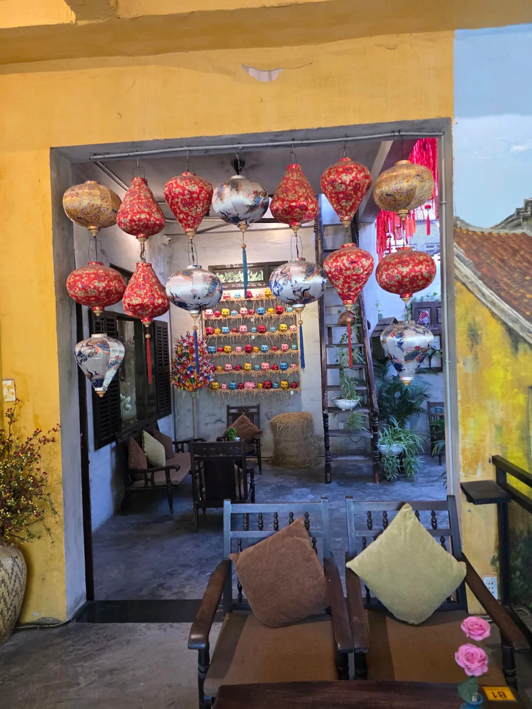Đánh giá)▶️✍️Quán cà phê Uttich(UtTichCafe)-Chi nhánh Chợ Hansi
