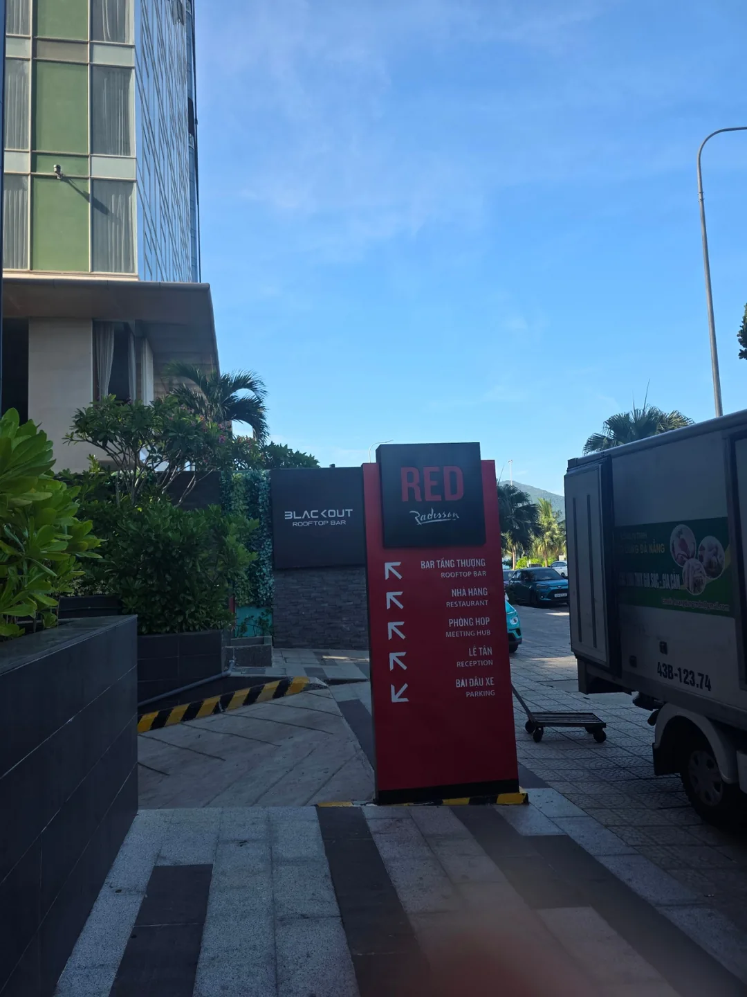 Đánh giá)▶️✍️Nóng bỏng với sắc đỏ rực rỡ —Khách sạn Radisson RED (Radisson RED Danang)—