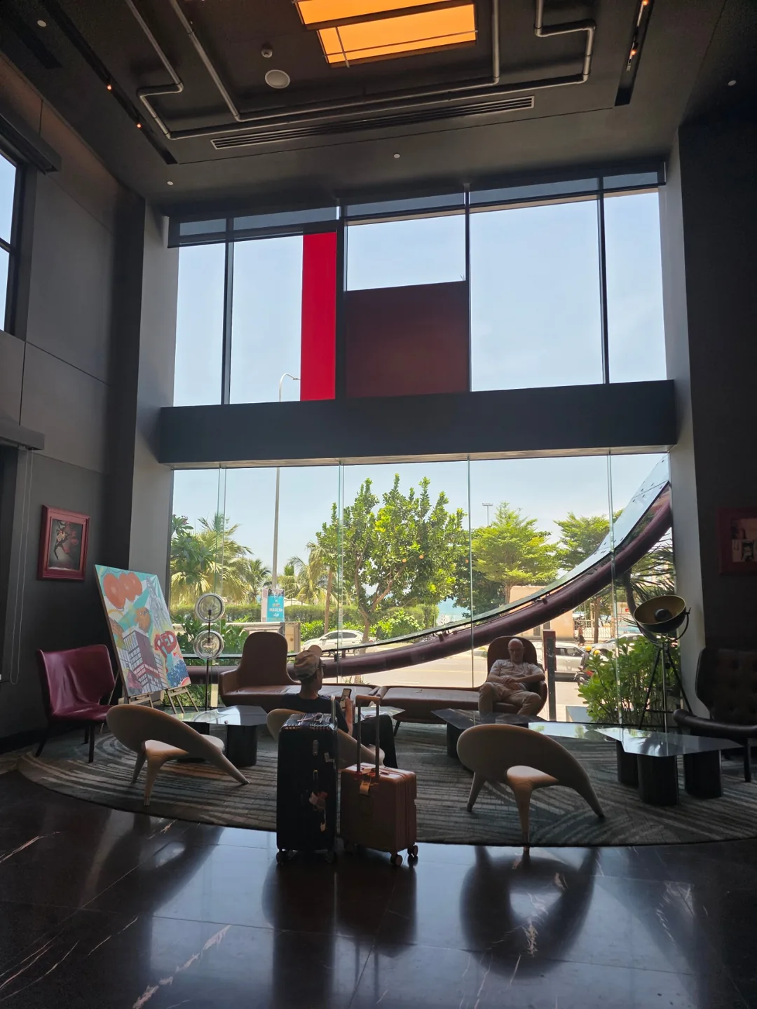 Đánh giá)▶️✍️Nóng bỏng với sắc đỏ rực rỡ —Khách sạn Radisson RED (Radisson RED Danang)—