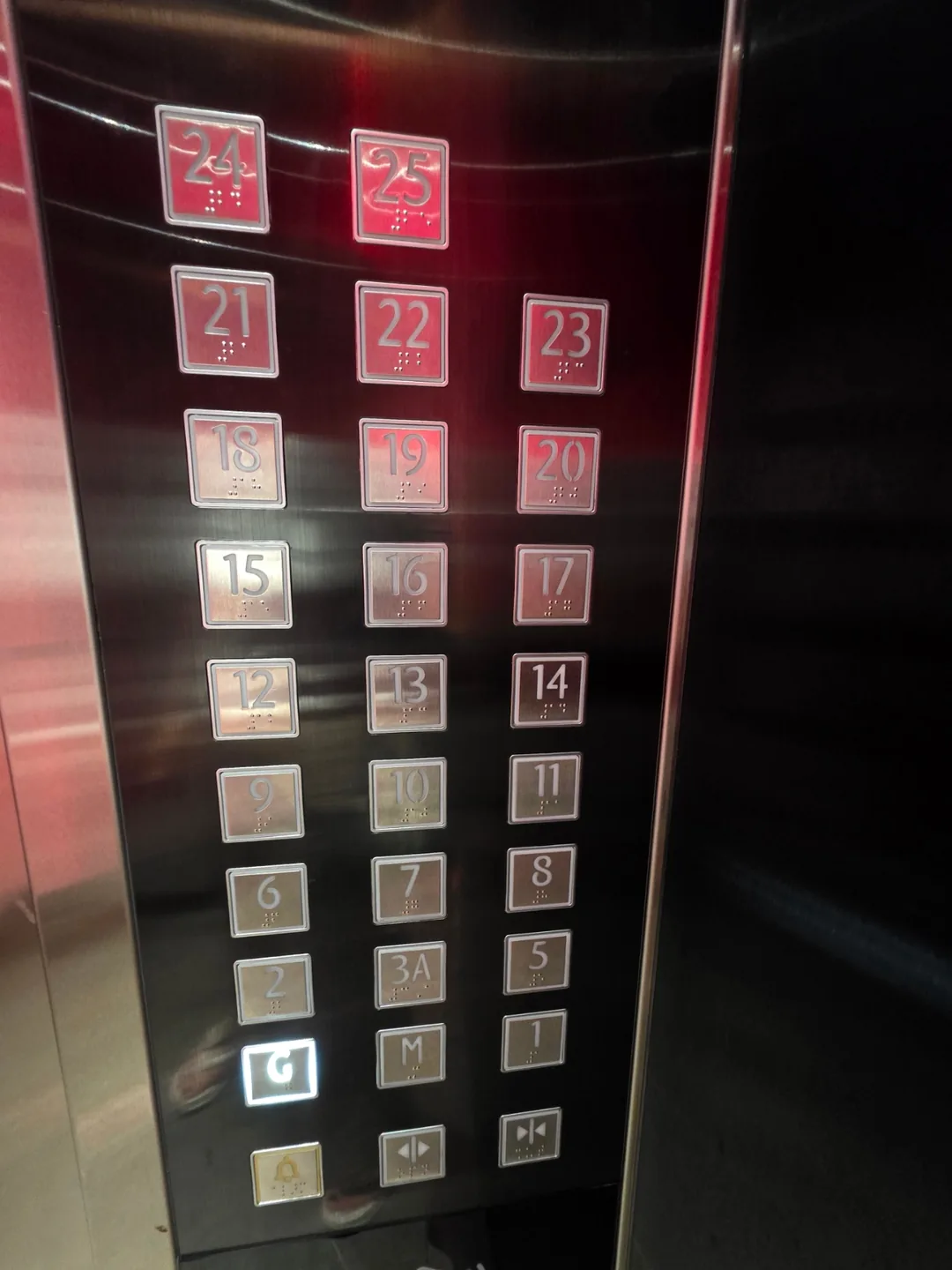 Đánh giá)▶️✍️Nóng bỏng với sắc đỏ rực rỡ —Khách sạn Radisson RED (Radisson RED Danang)—