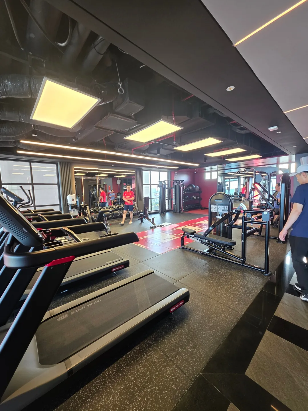 (Đánh giá)▶️✍️Khách sạn Radisson Red - Bữa sáng, Hồ bơi, Phòng xông hơi, Trung tâm thể dục, v.v.