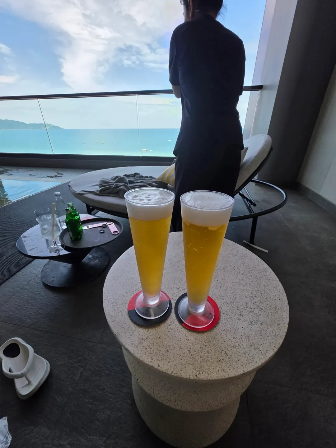 (Đánh giá)▶️✍️Khách sạn Radisson Red - Bữa sáng, Hồ bơi, Phòng xông hơi, Trung tâm thể dục, v.v.