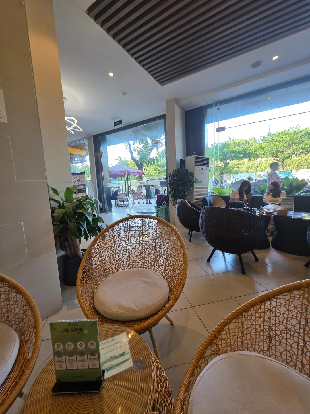(Review)▶️✍️Quán massage ngon nức tiếng trên đường Mỹ Khê — Forest Spa & Nail