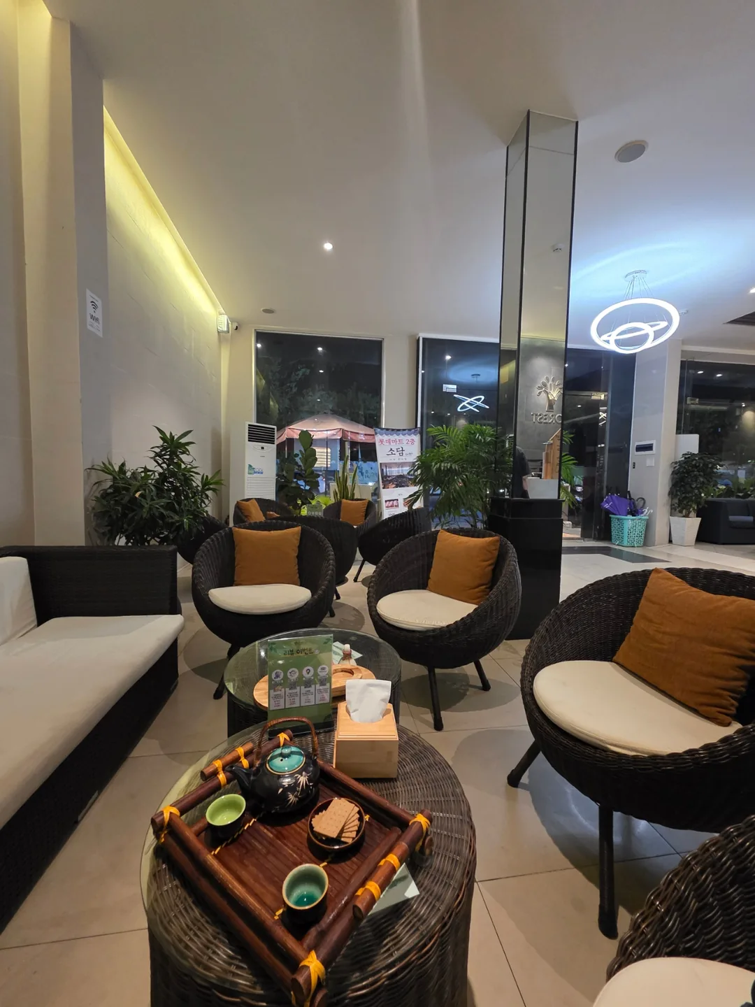 (Review)▶️✍️Quán massage ngon nức tiếng trên đường Mỹ Khê — Forest Spa & Nail