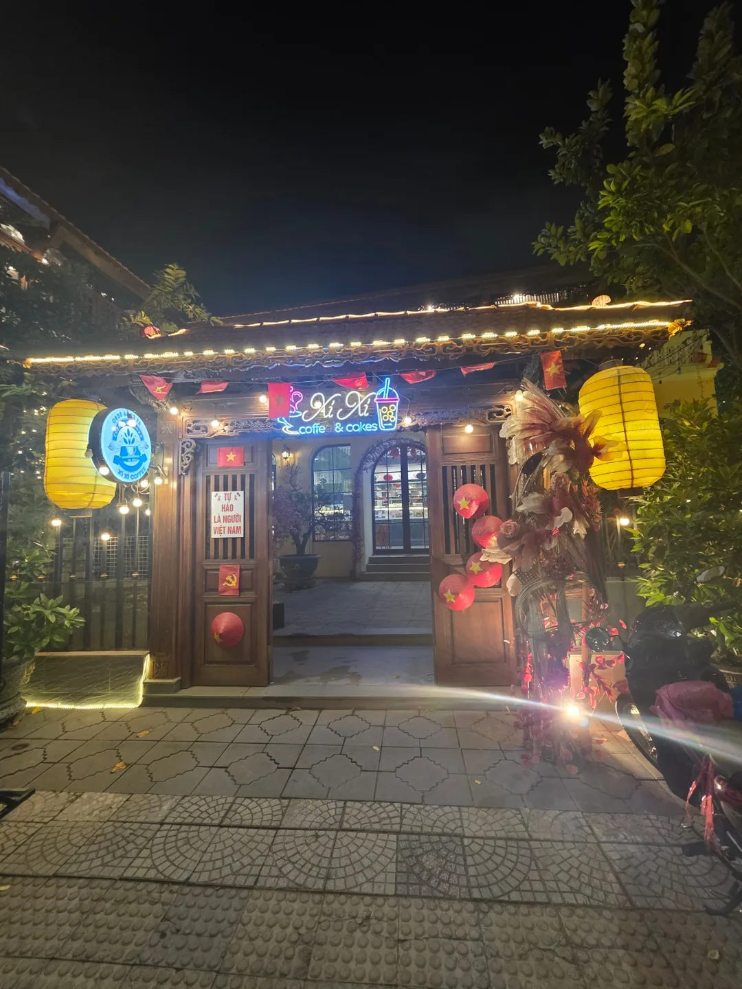 (Đánh giá) ▶️✍️ Gần Lotte Mart Đà Nẵng, không gian đẹp - Xi Xi coffee