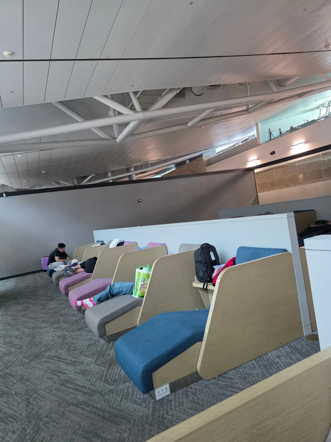 (Du lịch) Starbucks tại khu miễn thuế sân bay Incheon