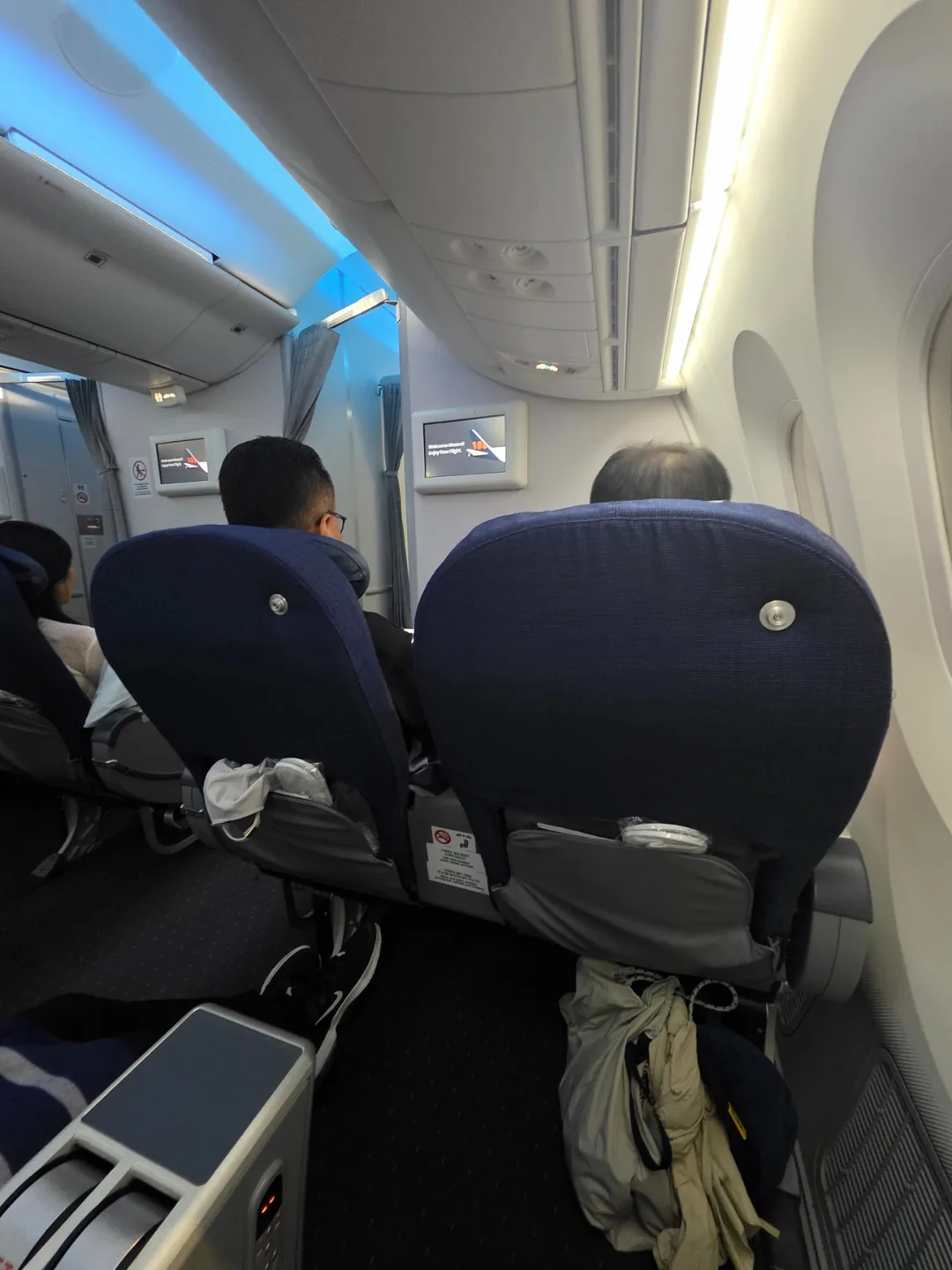 Bài đánh giá) ▶️✍️Phải lòng Air Premia- Air Premia Wide Premium
