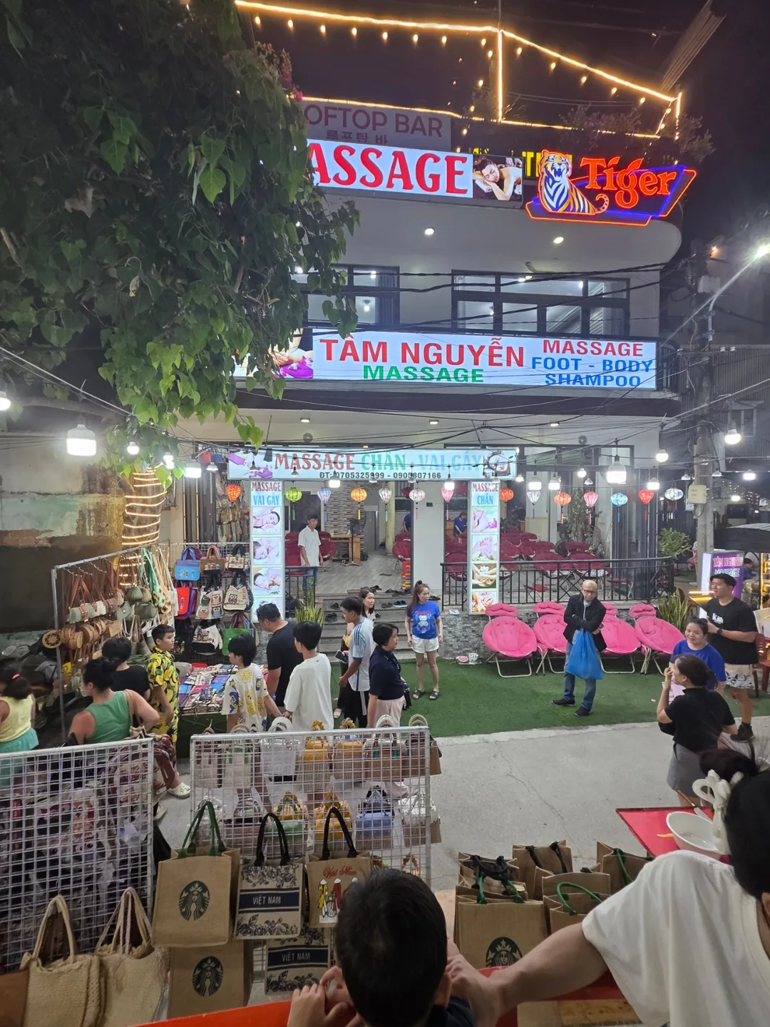 Review) ▶️✍️ Chợ đêm Sơn Trà và massage chân local ở chợ đêm