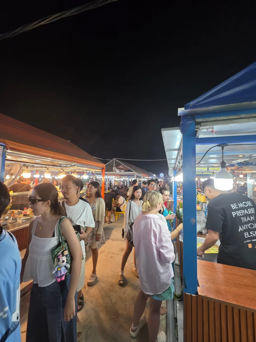 Review) ▶️✍️ Chợ đêm Sơn Trà và massage chân local ở chợ đêm