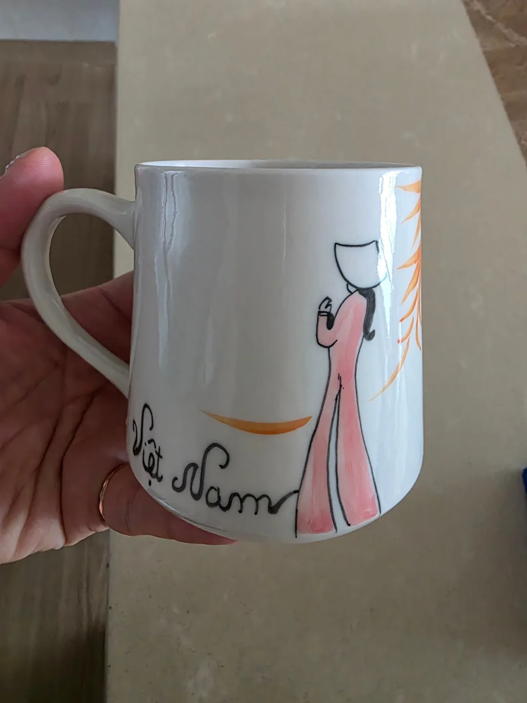 Review) ▶️✍️ Chiếc cốc mug 'Nongsseun-yeoin' cứ khiến mình nghĩ mãi - đi mua cốc city Đà Nẵng~