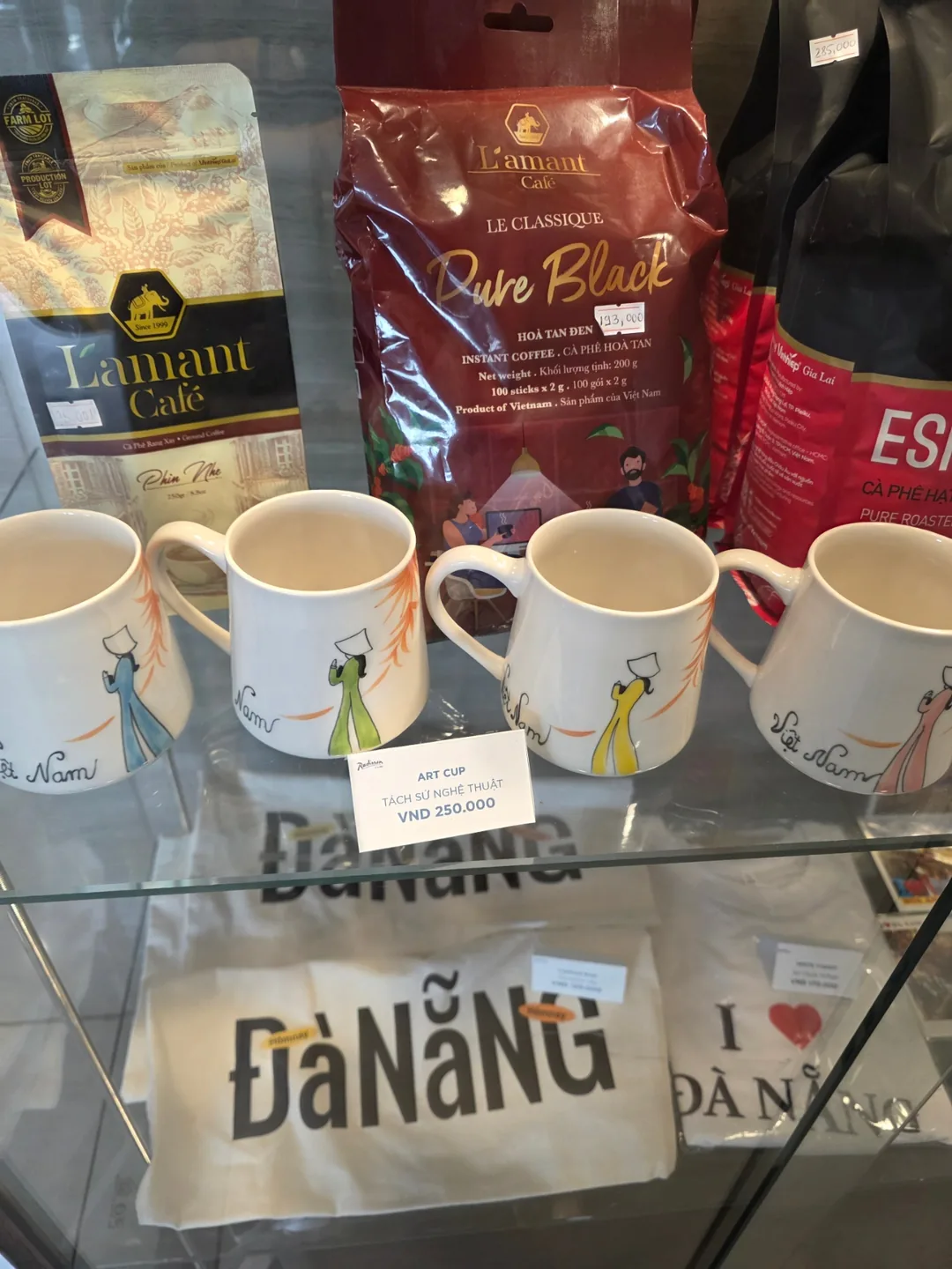 Review) ▶️✍️ Chiếc cốc mug 'Nongsseun-yeoin' cứ khiến mình nghĩ mãi - đi mua cốc city Đà Nẵng~
