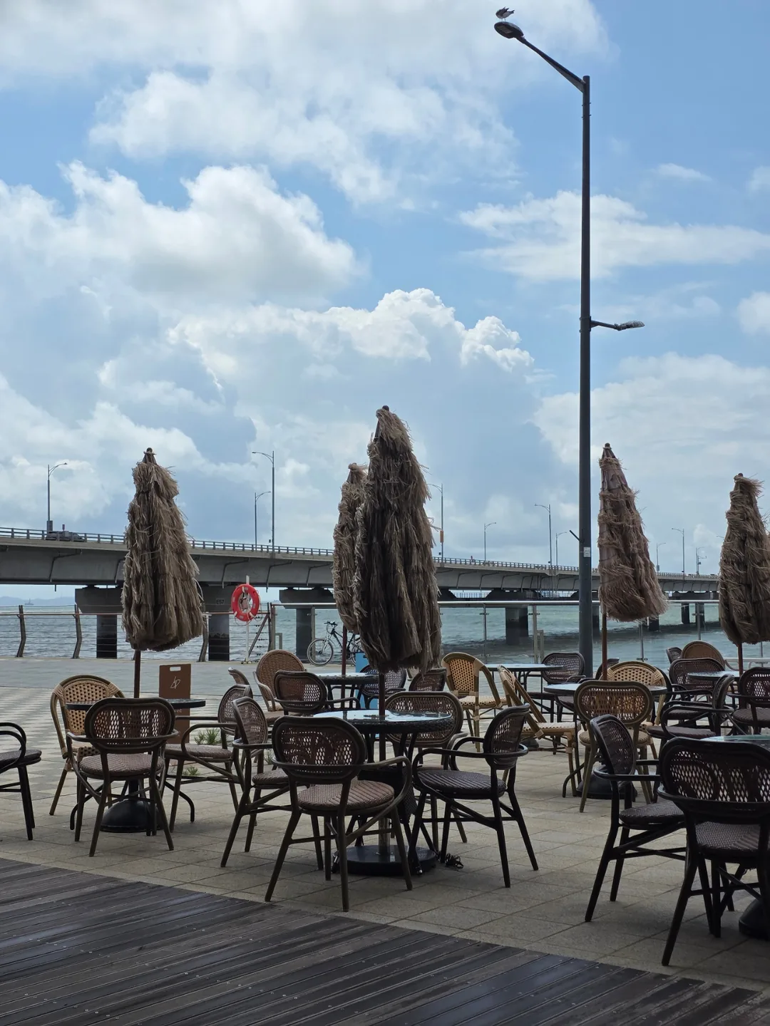 Du lịch) Songdo Long Beach Coffee & Bread