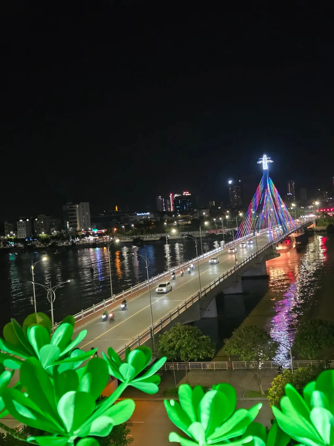 ✈️Quán bia rooftop đã ghé sau khi đến nơi vào ban đêm - Rooftop Craft Beer (Da Nang Rooftop - Craft Beer)