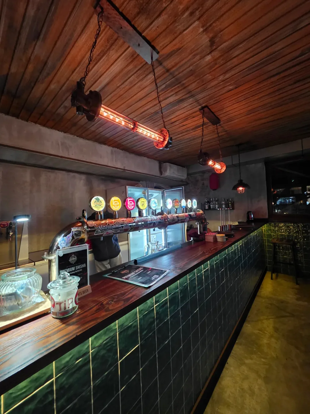 ✈️Quán bia rooftop đã ghé sau khi đến nơi vào ban đêm - Rooftop Craft Beer (Da Nang Rooftop - Craft Beer)