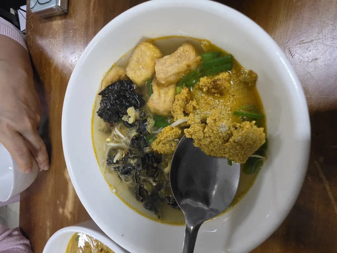 ✈️ Quán bún chả và bún riêu cua ngon - Tây Hồ (TÂY HỒ QUÁN)