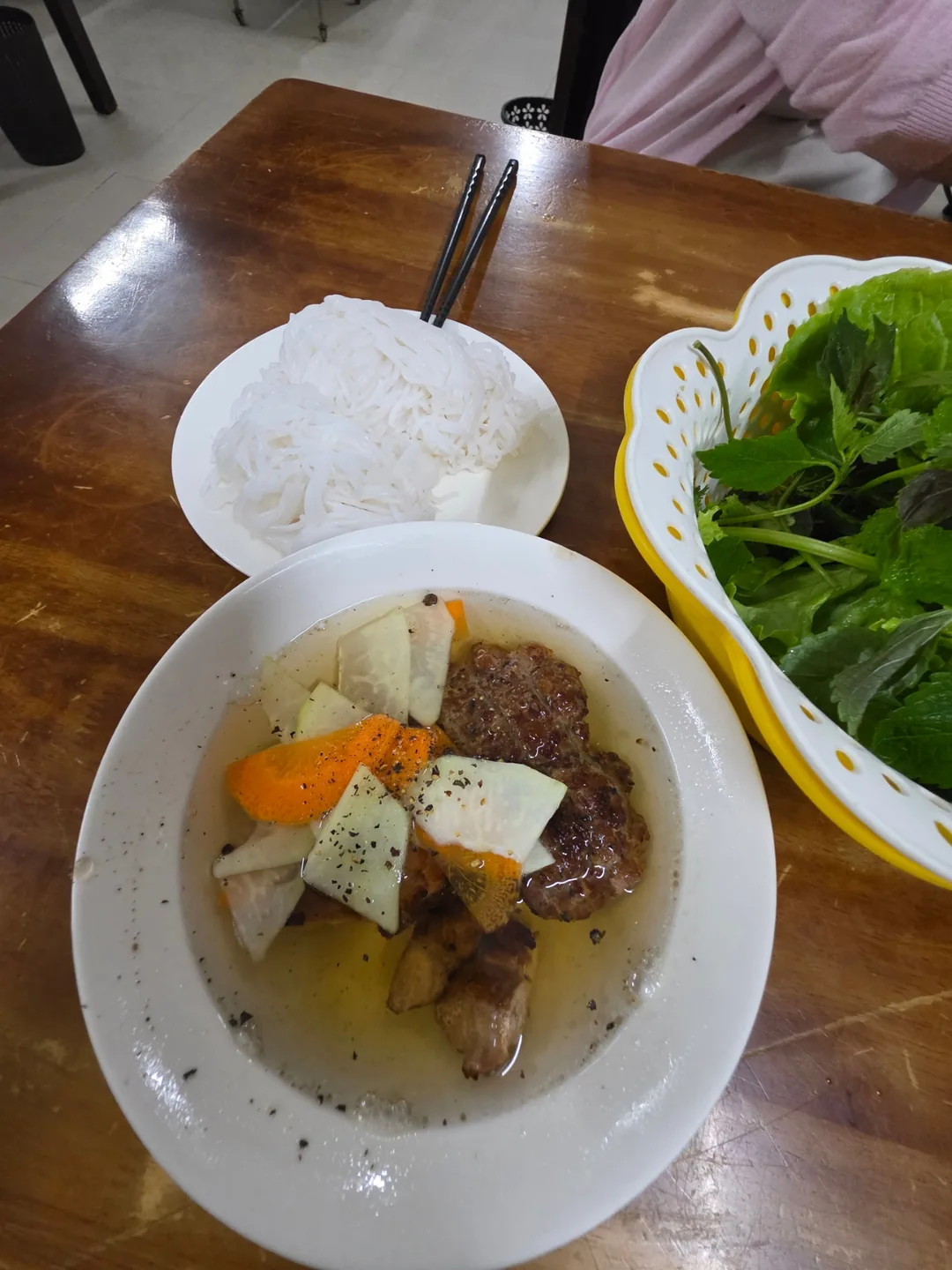 ✈️ Quán bún chả và bún riêu cua ngon - Tây Hồ (TÂY HỒ QUÁN)