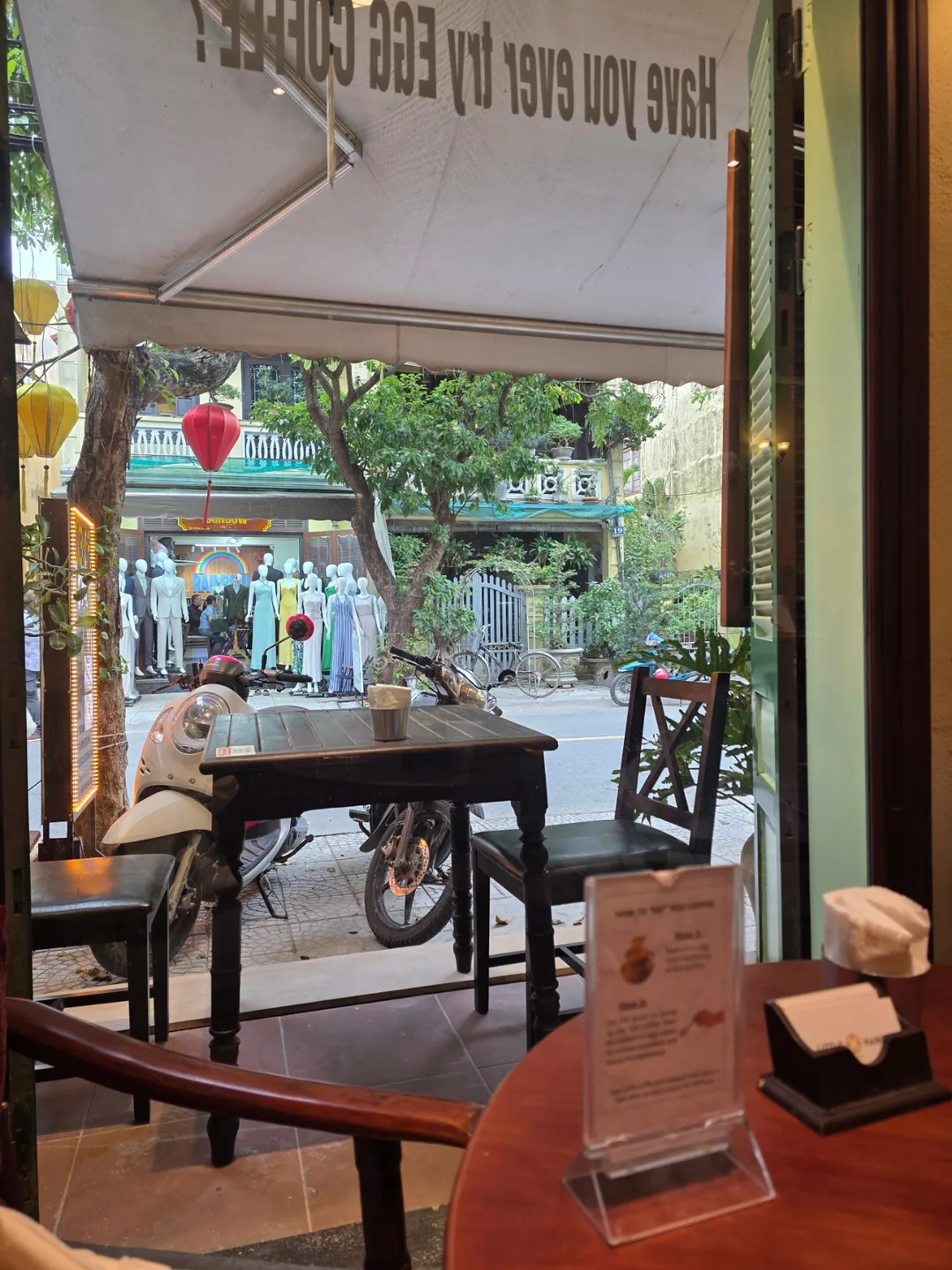 ✈️ Quán cà phê trứng và bánh mì xoài ngon ở Hội An - Little HaNoi Egg Coffee ( Hoi An )