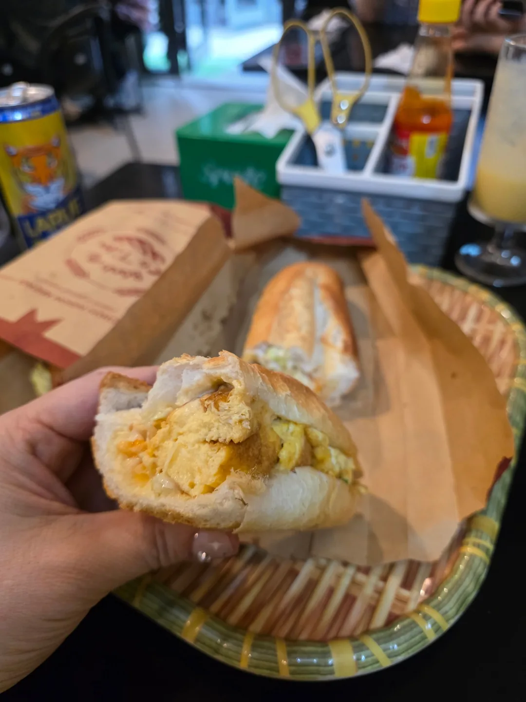 ✈️ Quán bánh mì ngon-Bánh Mì Cô Tiên