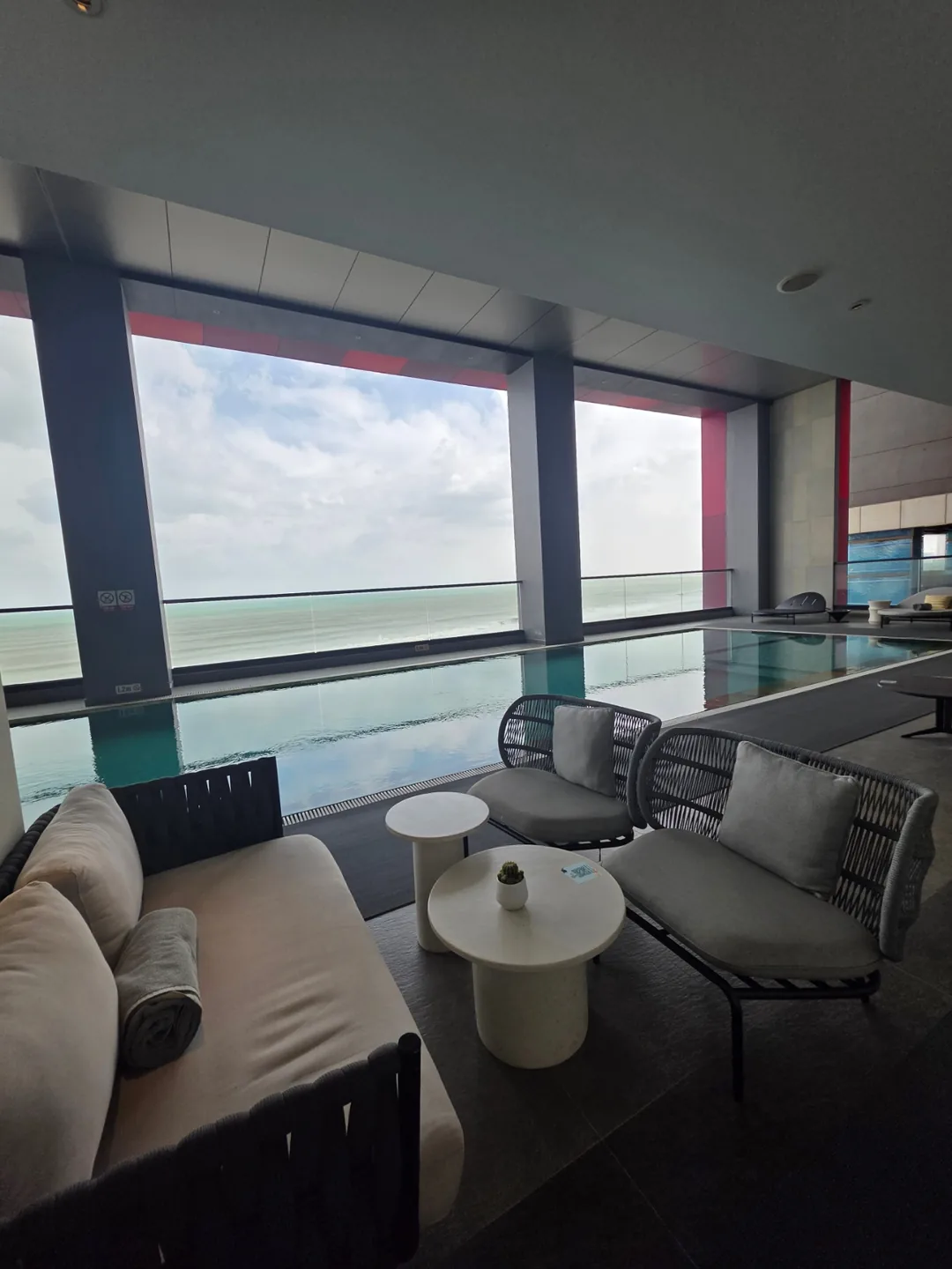 ✈️ Khách sạn Radisson RED Đà Nẵng (Radisson RED Danang)