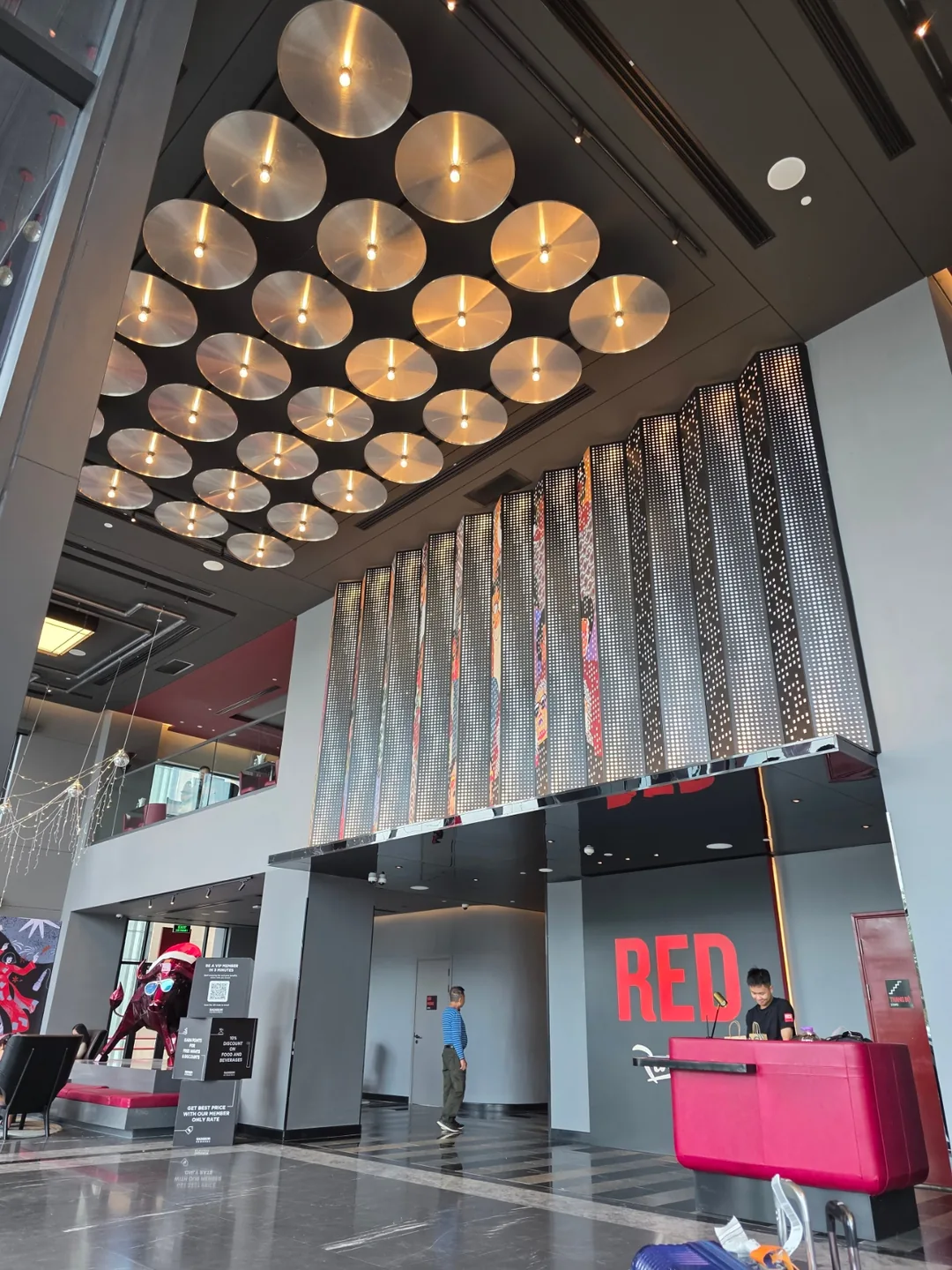 ✈️ Khách sạn Radisson RED Đà Nẵng (Radisson RED Danang)