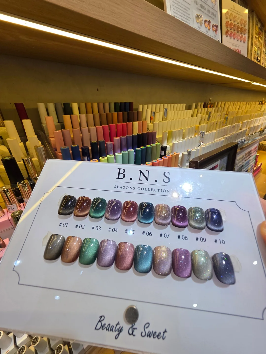 ✈️ Đã đến Đà Nẵng thì cũng phải làm nail nữa chứ~
