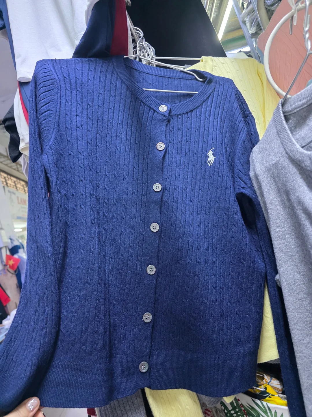 ✈️ Chợ Han Cardigan.Áo phao.Áo thun.Áo hoodie mua sắm