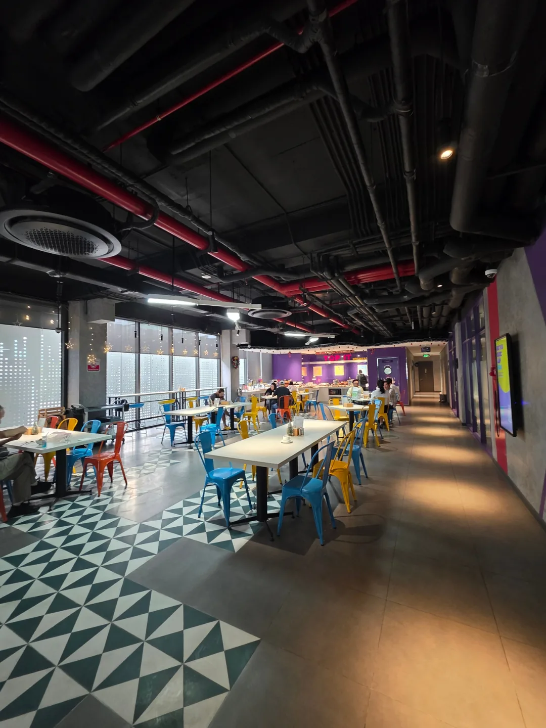 ✈️ Nhà hàng ăn sáng của khách sạn Trouville by Hilton