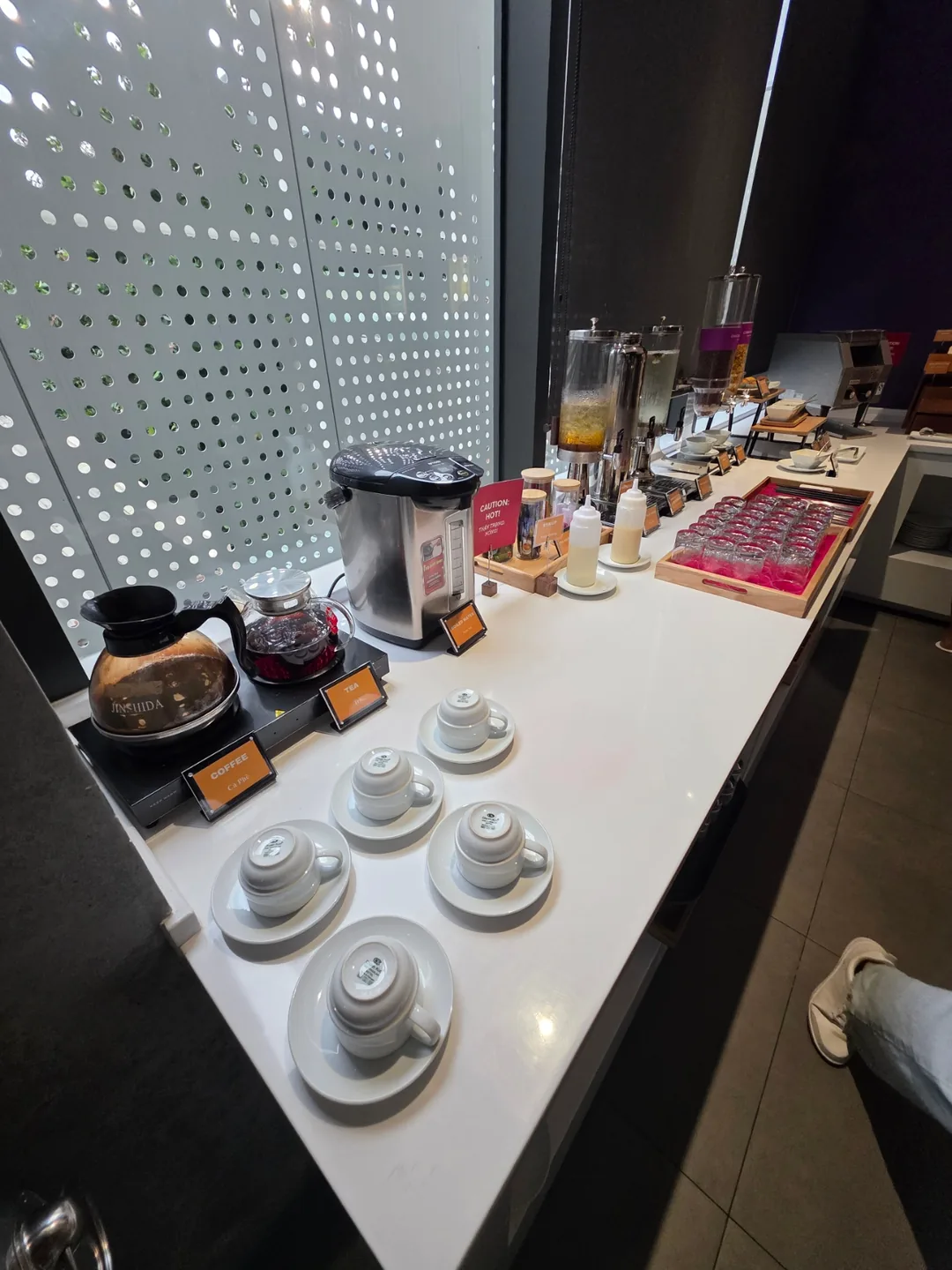✈️ Nhà hàng ăn sáng của khách sạn Trouville by Hilton