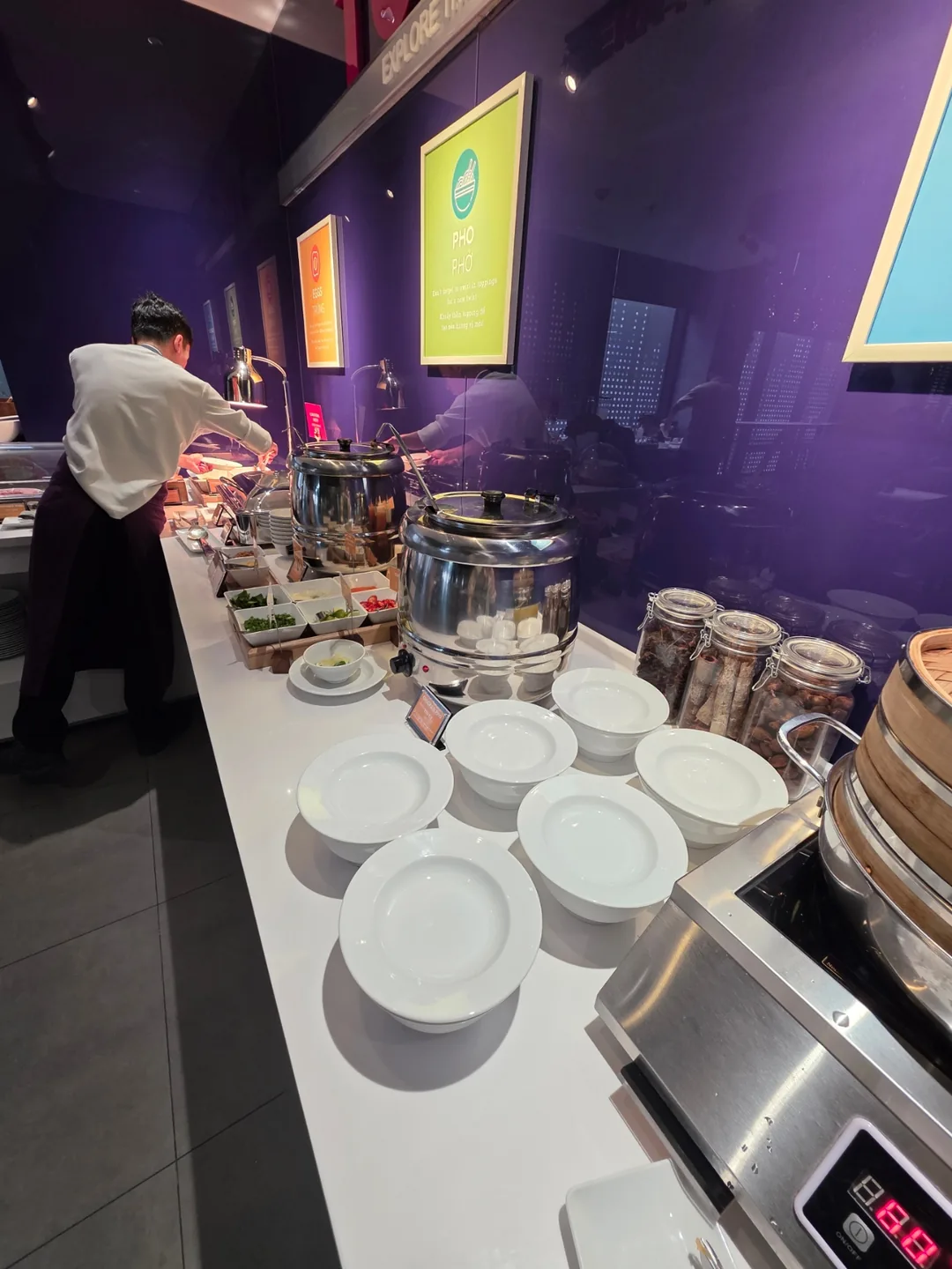 ✈️ Nhà hàng ăn sáng của khách sạn Trouville by Hilton