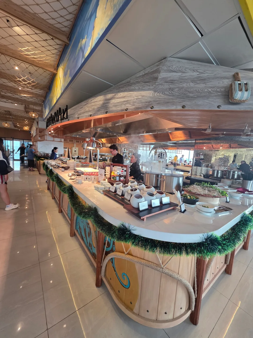 ✈️ Những điều thú vị tại nhà hàng ăn sáng của khách sạn Wyndham Soleil