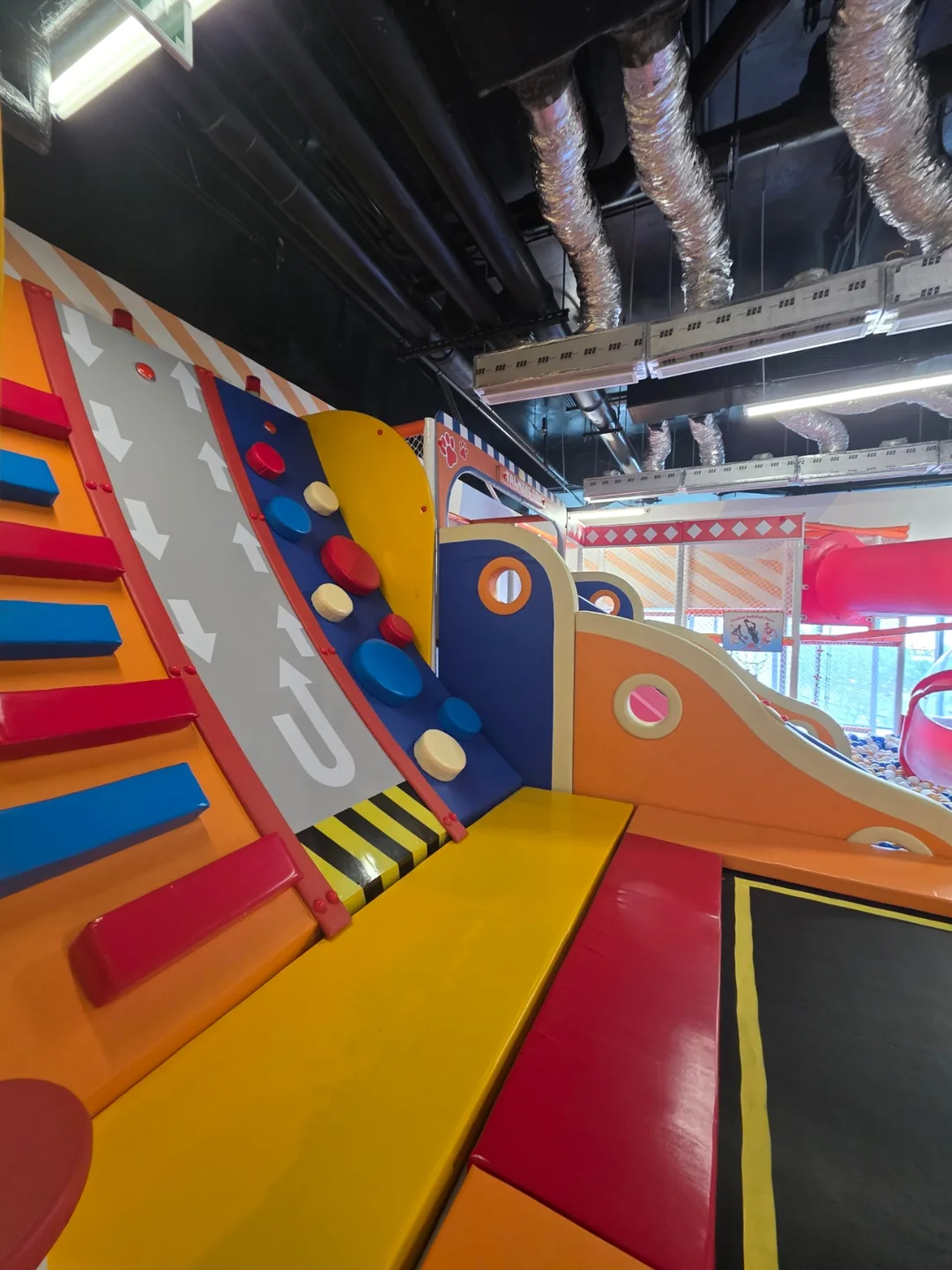 ✈️ Kids Café khách sạn Wyndham Soleil