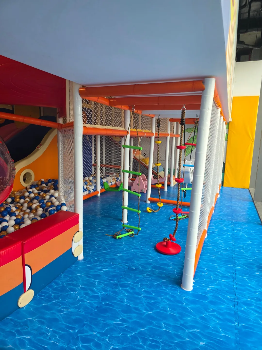 ✈️ Kids Café khách sạn Wyndham Soleil