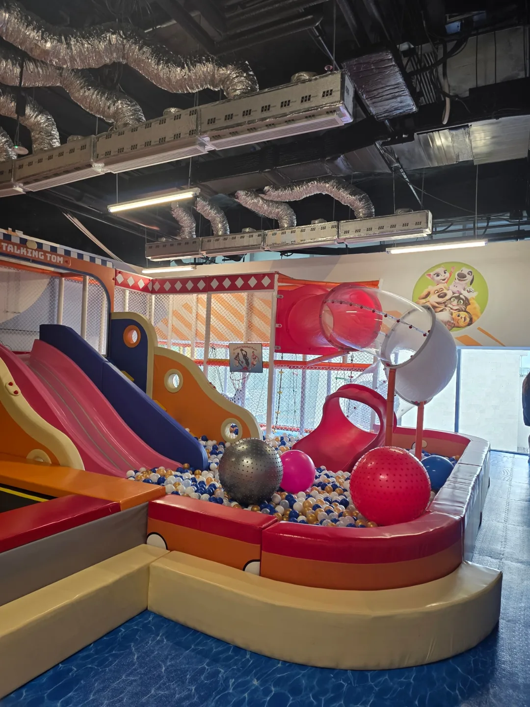 ✈️ Kids Café khách sạn Wyndham Soleil